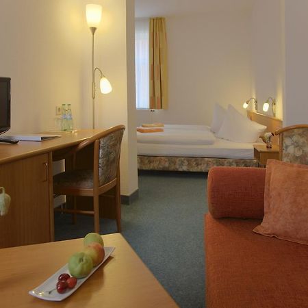Adler-Hotel Delitzsch Extérieur photo